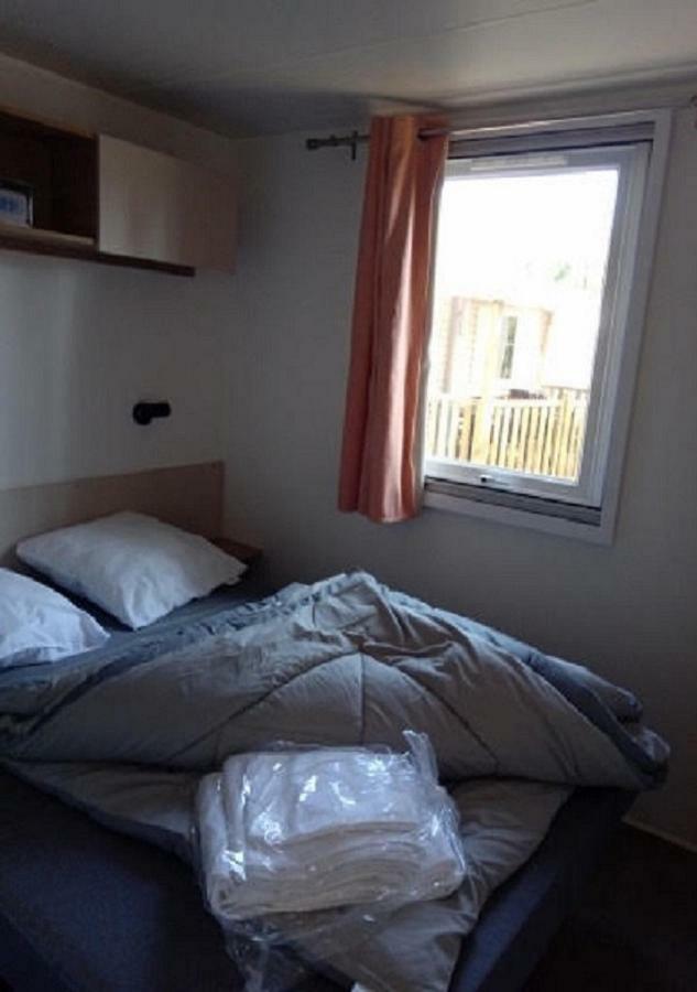 Mobilhome Saint Julien En Born Exterior photo